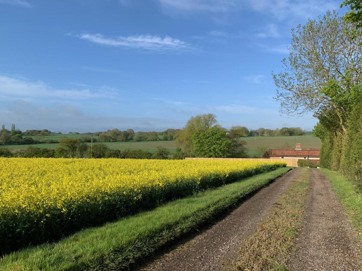 Waterpump Pod For 2 Adults With Ensuite In The Suffolk Countryside Badingham Bagian luar foto