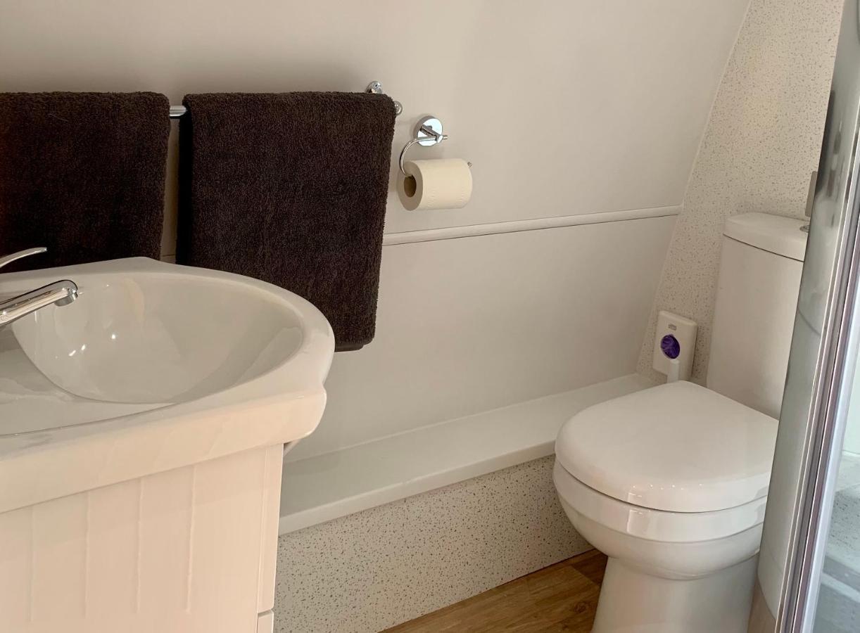 Waterpump Pod For 2 Adults With Ensuite In The Suffolk Countryside Badingham Bagian luar foto